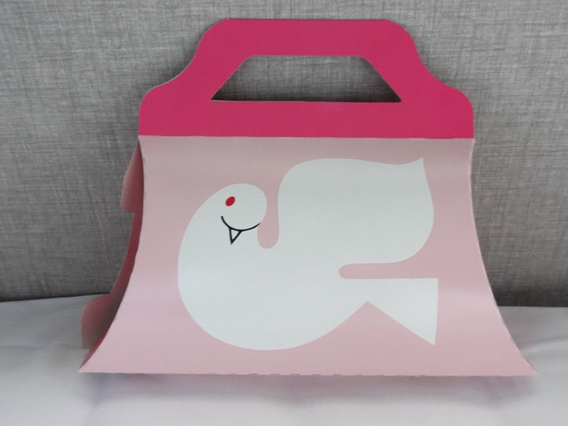 鳩サブレーのパッケージ