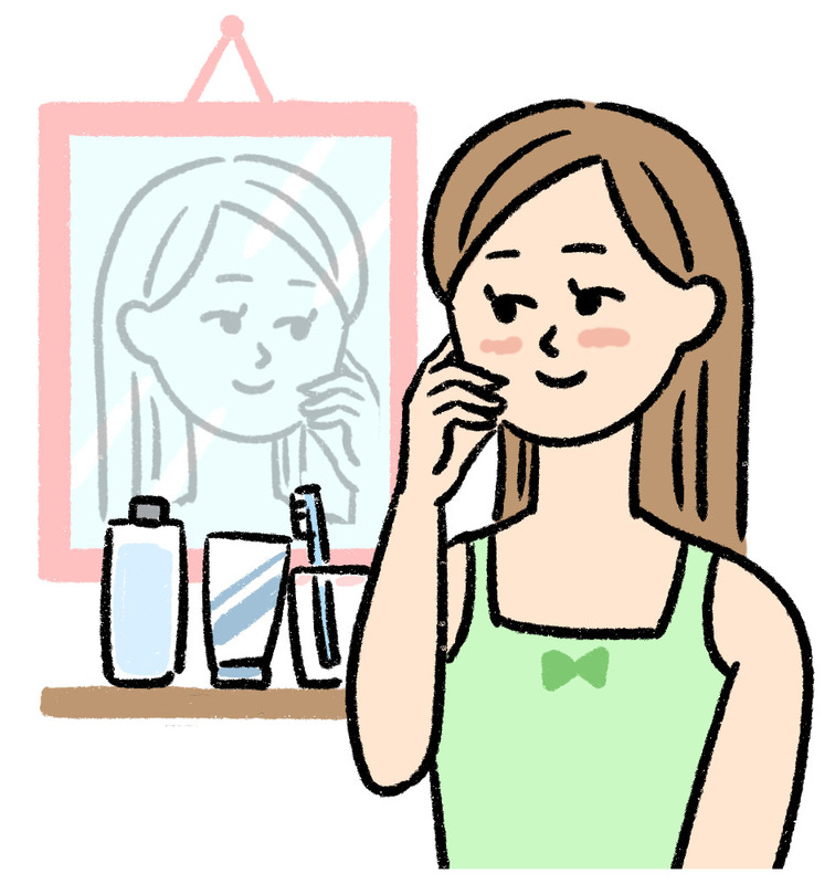 スキンケアをする女性